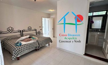 Vista parcial al mar, jardín privado, terraza y cuarto de servicio