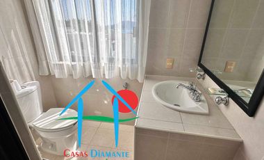 Vista parcial al mar, jardín privado, terraza y cuarto de servicio