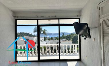 Vista parcial al mar, jardín privado, terraza y cuarto de servicio