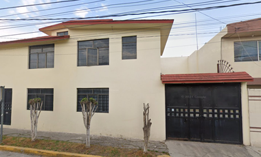 Casa en venta en Paseos de Santa Maria, Cuautitlán, Estado de México JP.