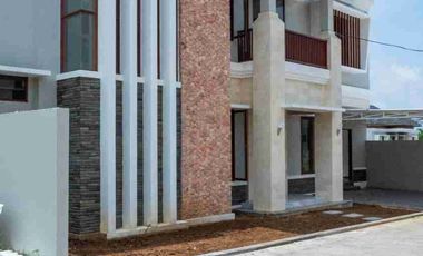 Cluster mewah 2 lantai SHM  stategis dekat pantai Sanur