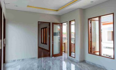 Cluster mewah 2 lantai SHM  stategis dekat pantai Sanur