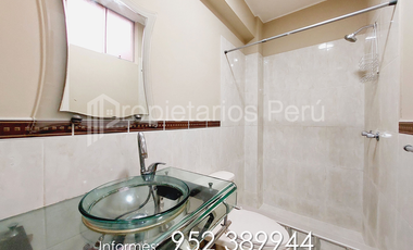SE VENDE DEPA 1ER PISO EN CONDOMINIO LA ESTANCIA POCOLLAY. SEGURO, EN UNA DE LAS MEJORES ZONAS RESIDENCIALES, 03 HAB. 03 BAÑOS COMPLETOS Y UN GARAJE.