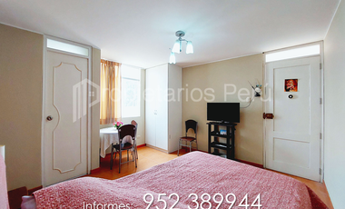 SE VENDE DEPA 1ER PISO EN CONDOMINIO LA ESTANCIA POCOLLAY. SEGURO, EN UNA DE LAS MEJORES ZONAS RESIDENCIALES, 03 HAB. 03 BAÑOS COMPLETOS Y UN GARAJE.