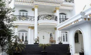 Jual cepat villa mewah lembang