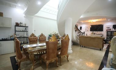 Jual cepat villa mewah lembang