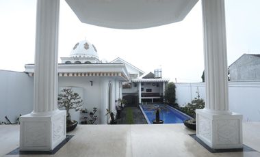 Jual cepat villa mewah lembang