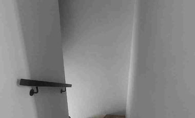 Jual Rumah Mewah 

Perum Pondok Mutiara
Sidoarjo Kota

Luas 96m2 ( 8x12 ) 
LB 110m2 ( 2 Lantai )
KT 4 KM 3
Hadap selatan
PLN Token 2200
Air PDAM
Row jln 8m
Surat SHM IMB

*Turun Harga 1.5 Miliar*
Cash / KPR