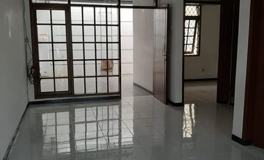 Rumah Siap Huni Dalam Cluster di Batununggal Indah