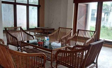 Di sewakan rumah besar dengan harga yang tidak besar di jakarta selatan