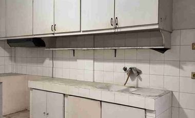 Di sewakan rumah besar dengan harga yang tidak besar di jakarta selatan