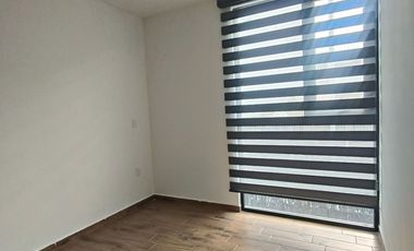 Renta de casa Cañadas Bosque, Morelia, incluye mantenimiento y agua