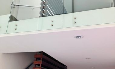 Casa de lujo amueblada 3 recámaras + estudio en Zona Plateada Pachuca