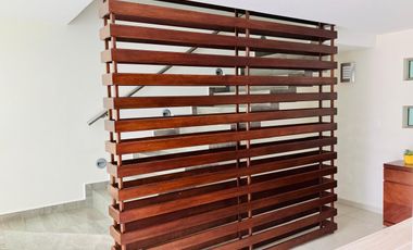 Casa de lujo amueblada 3 recámaras + estudio en Zona Plateada Pachuca