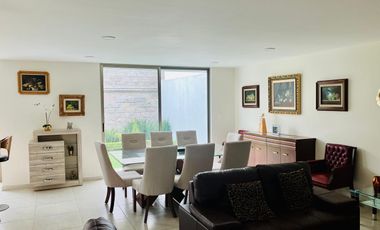 Casa de lujo amueblada 3 recámaras + estudio en Zona Plateada Pachuca