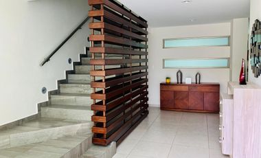 Casa de lujo amueblada 3 recámaras + estudio en Zona Plateada Pachuca