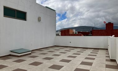 Casa de lujo amueblada 3 recámaras + estudio en Zona Plateada Pachuca