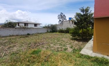 Terreno Plano de 667 m2, en Calderón, Sector Colegio Municipal del Milenio