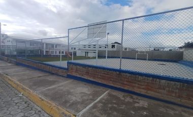 Terreno Plano de 667 m2, en Calderón, Sector Colegio Municipal del Milenio