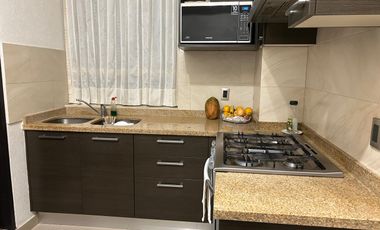 Departamento en Venta, Bosques de Lomas Verdes, Planta Baja, Rodeado de Jardin