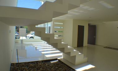 CASA EN VENTA EN RUSCELLO