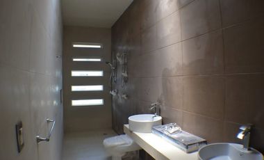 CASA EN VENTA EN RUSCELLO