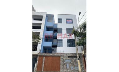 Se Vende Amplio Departamento - Ate