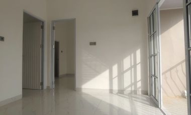 Rumah Cluster mewah 2 lantai,  murah, siap huni, 1 menit ke rumah sakit awal bros hangtuah