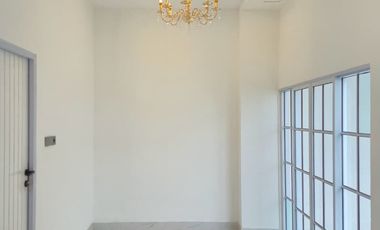 Rumah Cluster mewah 2 lantai,  murah, siap huni, 1 menit ke rumah sakit awal bros hangtuah