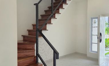 Rumah Cluster mewah 2 lantai,  murah, siap huni, 1 menit ke rumah sakit awal bros hangtuah