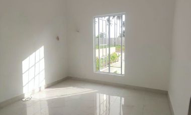 Rumah Cluster mewah 2 lantai,  murah, siap huni, 1 menit ke rumah sakit awal bros hangtuah