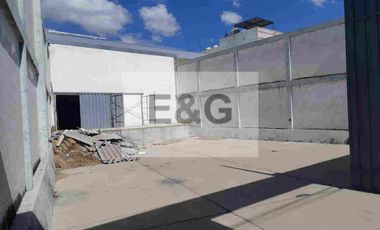 Renta de Bodega Comercial o Nave Industrial en zona de Manzanilla