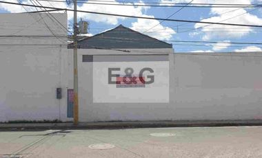 Renta de Bodega Comercial o Nave Industrial en zona de Manzanilla