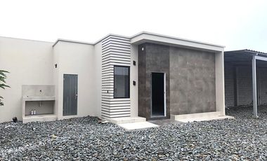 SE ALQUILA AMPLIO TERRENO CON OFICINA VIA PAJONAL