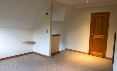 Se vende casa en condominio en Isla teja