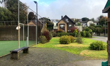 Se vende casa en condominio en Isla teja