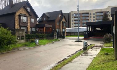 Se vende casa en condominio en Isla teja