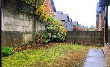 Se vende casa en condominio en Isla teja