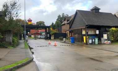 Se vende casa en condominio en Isla teja