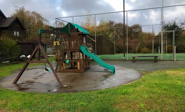 Se vende casa en condominio en Isla teja