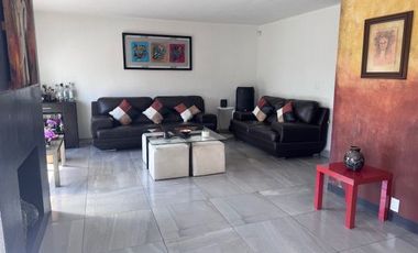 Residencia Impecable en Venta – Espacios Amplios, Gran Jardín, Terrazas y Acabados de Lujo