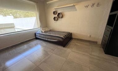 Residencia Impecable en Venta – Espacios Amplios, Gran Jardín, Terrazas y Acabados de Lujo