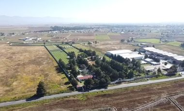 Terreno industrial en venta en Toluca a un lado de la caseta el Dorado