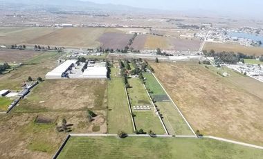Terreno industrial en venta en Toluca a un lado de la caseta el Dorado