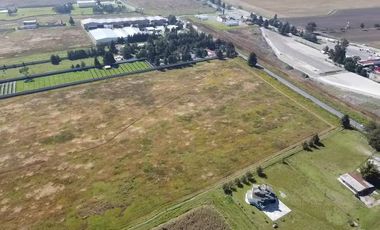 Terreno industrial en venta en Toluca a un lado de la caseta el Dorado