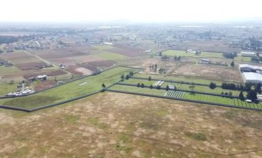 Terreno industrial en venta en Toluca a un lado de la caseta el Dorado