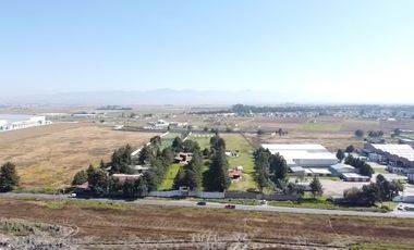 Terreno industrial en venta en Toluca a un lado de la caseta el Dorado