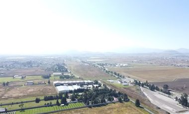Terreno industrial en venta en Toluca a un lado de la caseta el Dorado