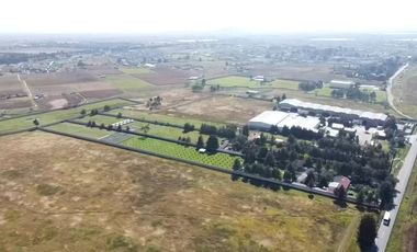 Terreno industrial en venta en Toluca a un lado de la caseta el Dorado
