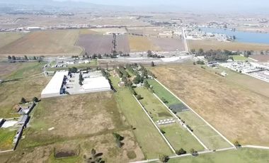 Terreno industrial en venta en Toluca a un lado de la caseta el Dorado